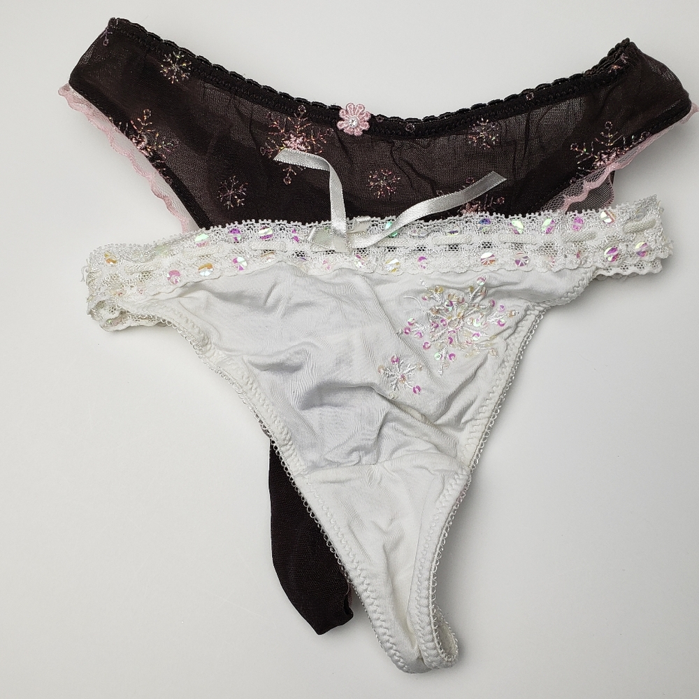 2 for $8 Snowflake Thongs
